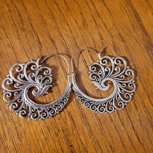 Elegant Silver Swirl Earrings